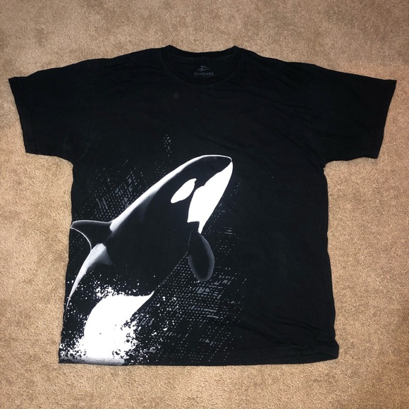 Other - Sea World Shamoo whale t-shirt
